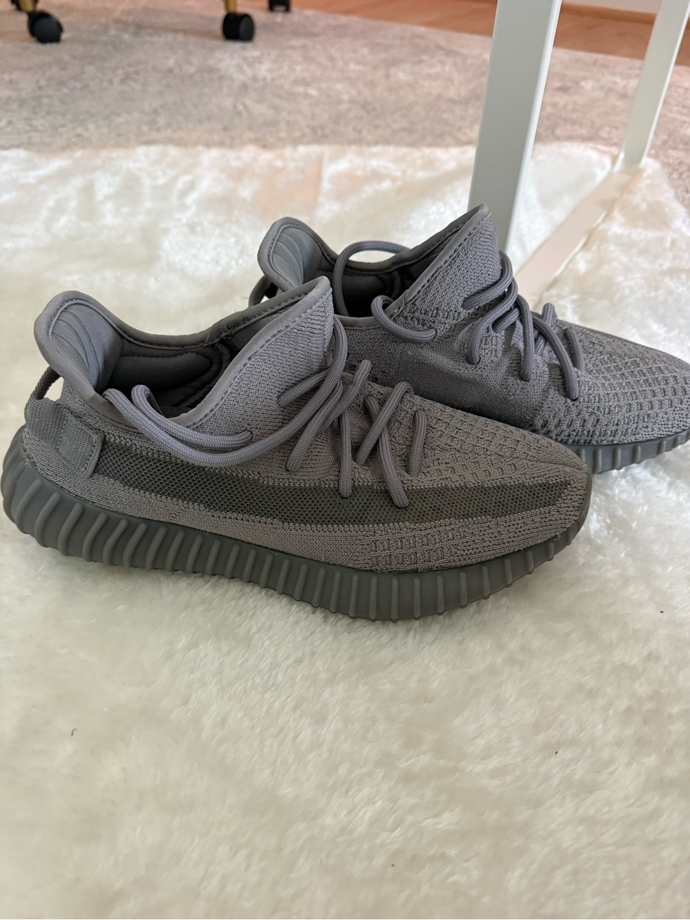 Yeezy Boost 350 V2 !!